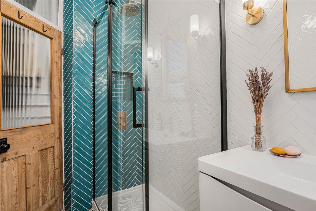 Howard Road, Walthamstow, London, E17