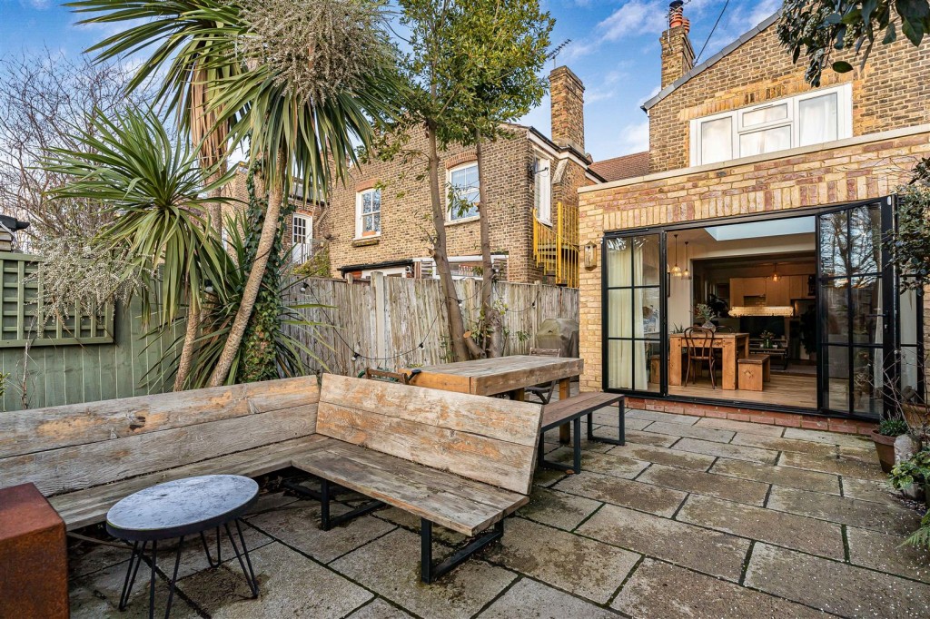 Howard Road, Walthamstow, London, E17