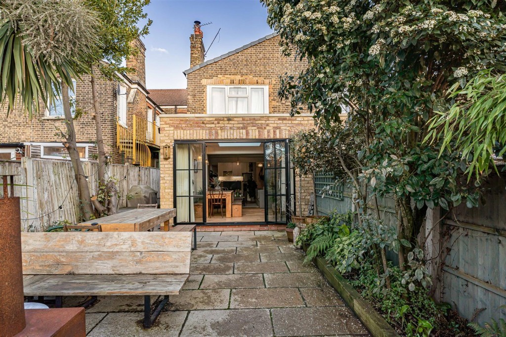 Howard Road, Walthamstow, London, E17