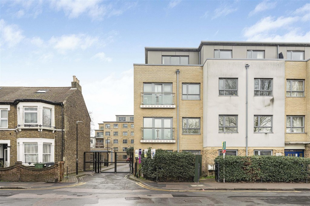 Thomas Jacomb Place, Walthamstow, London, E17