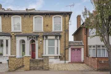 Pembroke Road, Walthamstow, London, E17