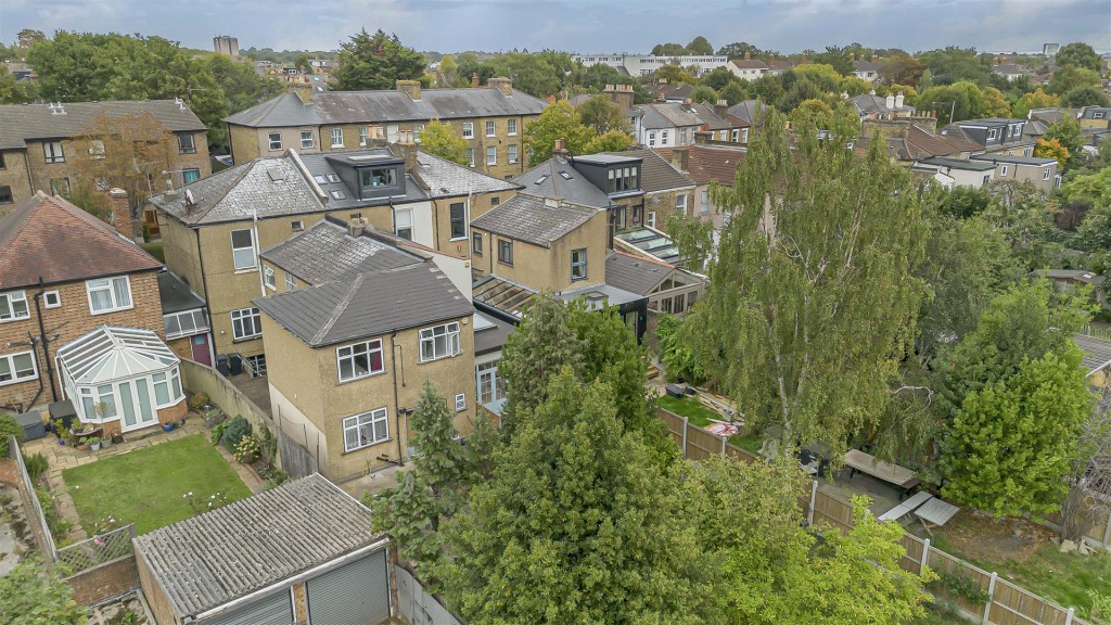 Pembroke Road, Walthamstow, London, E17