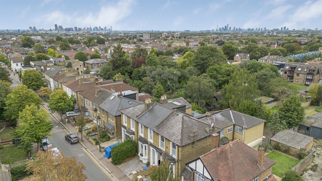 Pembroke Road, Walthamstow, London, E17