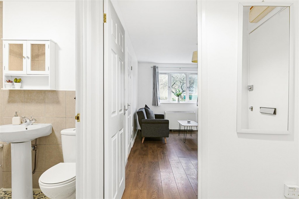 Swell Court, Gandhi Close, Walthamstow, London, E17