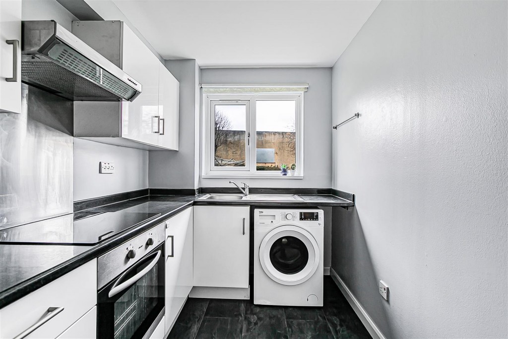 Swell Court, Gandhi Close, Walthamstow, London, E17
