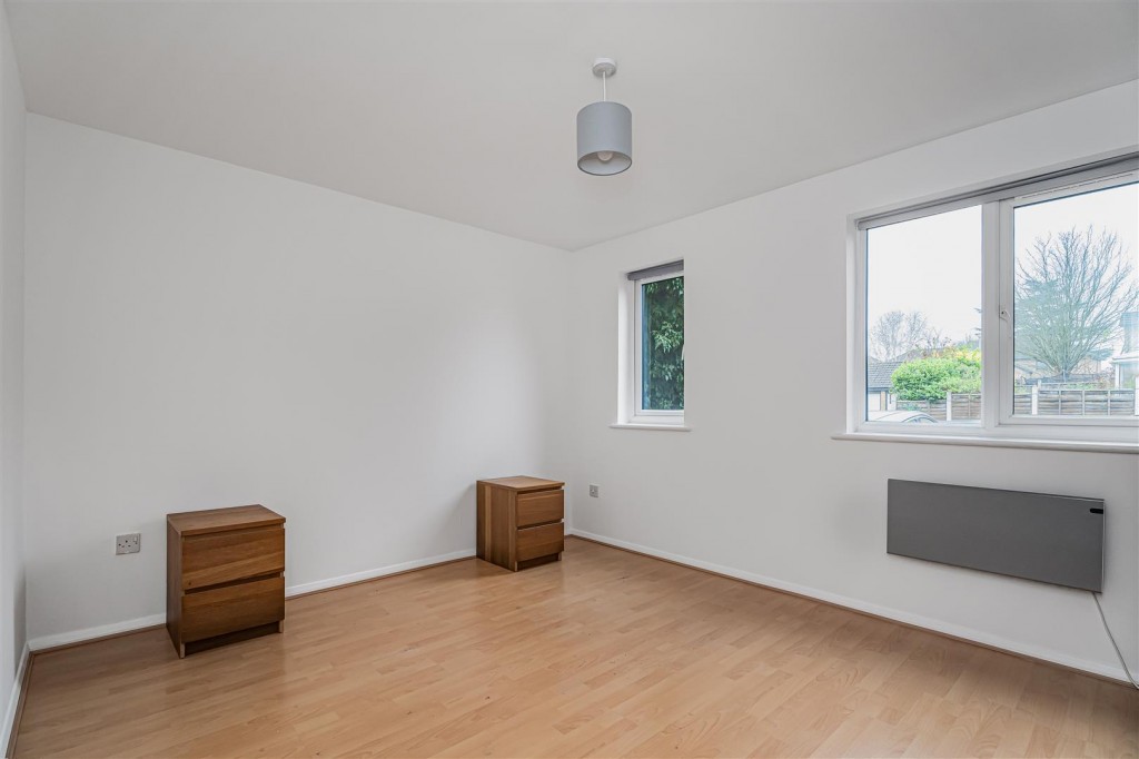 Green Pond Close, Walthamstow, London, E17