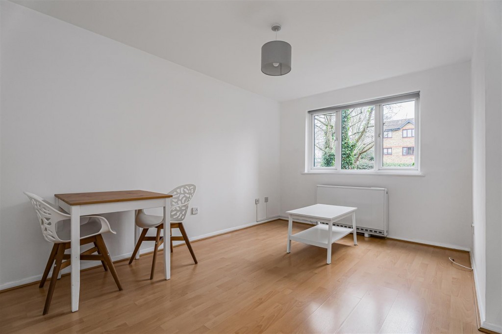 Green Pond Close, Walthamstow, London, E17