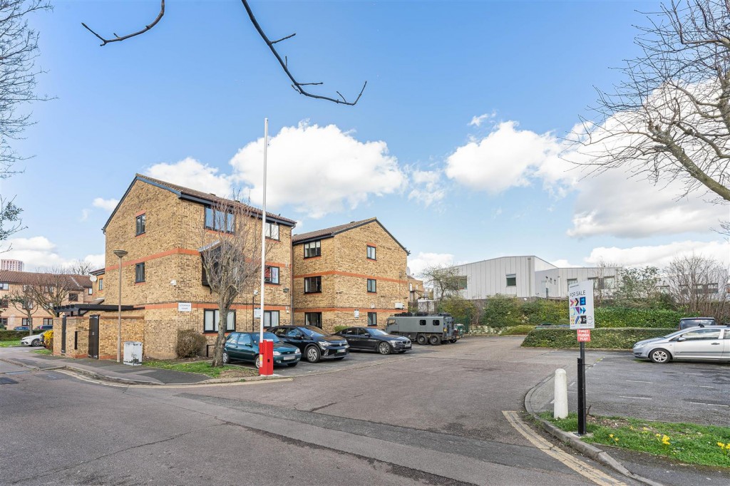 Litchfield Court, Gandhi Close, Walthamstow, London, E17