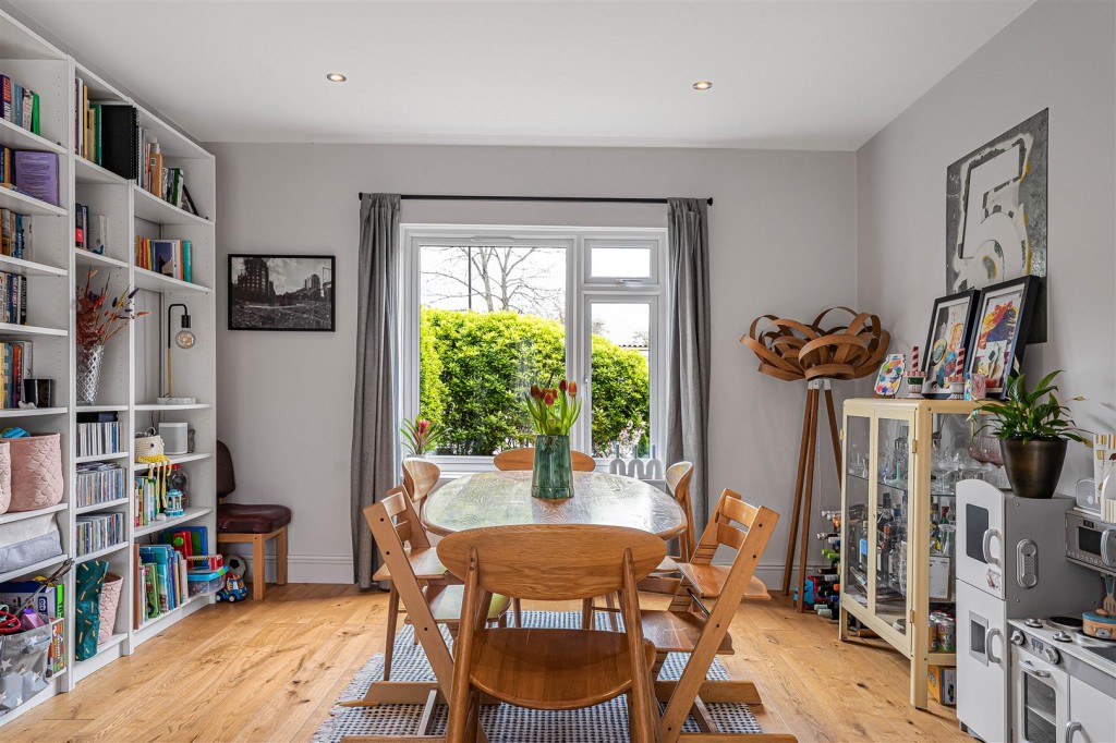 Epsom Road, Leyton, London, E10