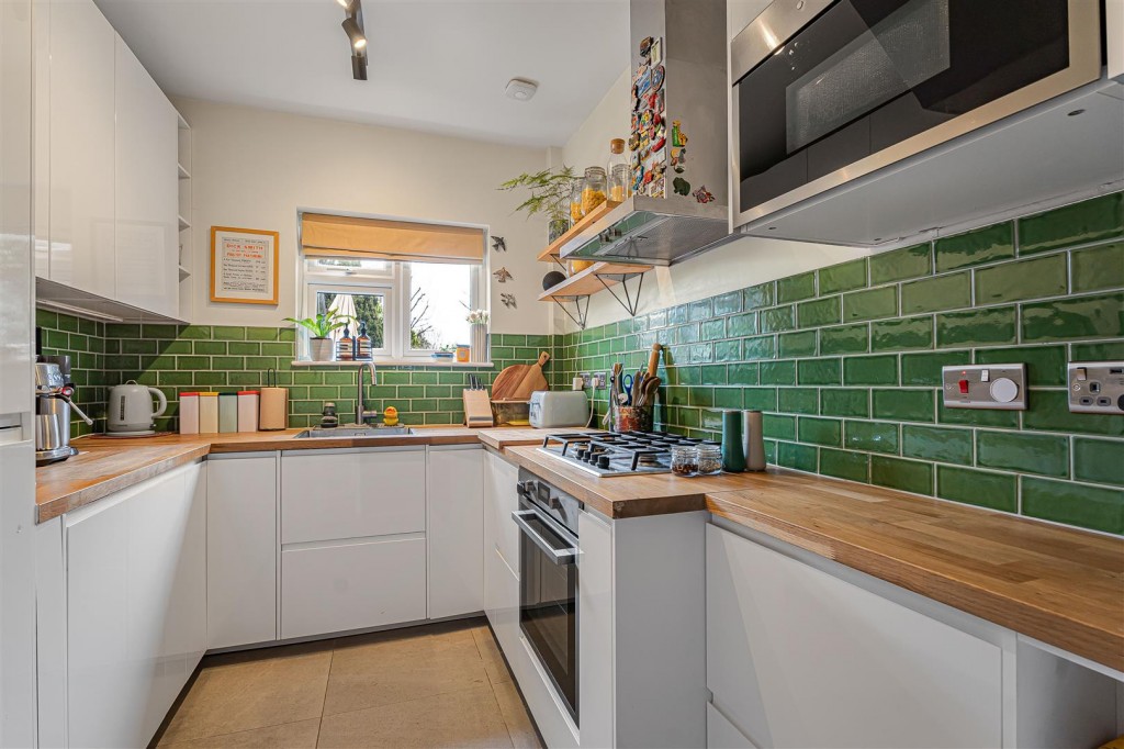 Epsom Road, Leyton, London, E10