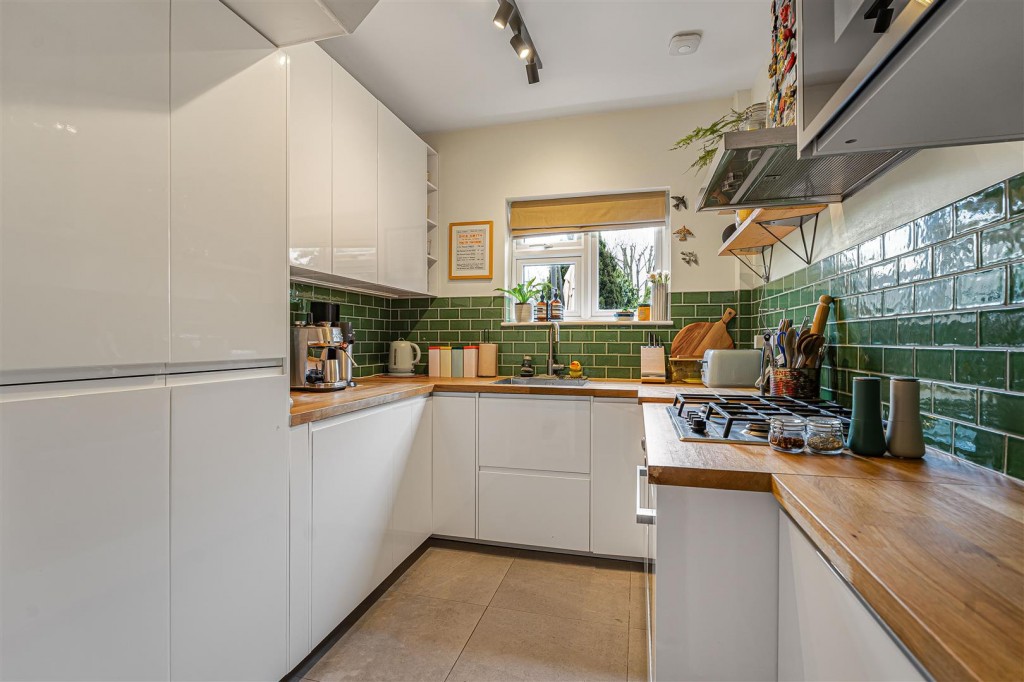 Epsom Road, Leyton, London, E10