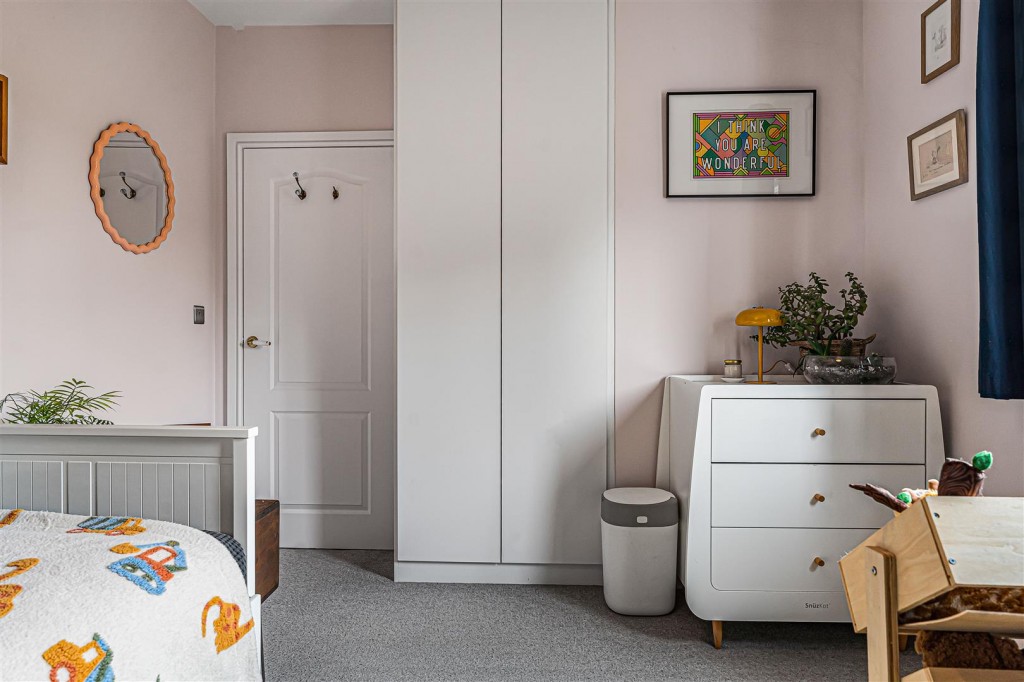 Epsom Road, Leyton, London, E10