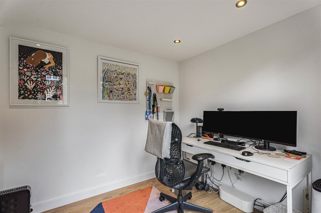 Epsom Road, Leyton, London, E10