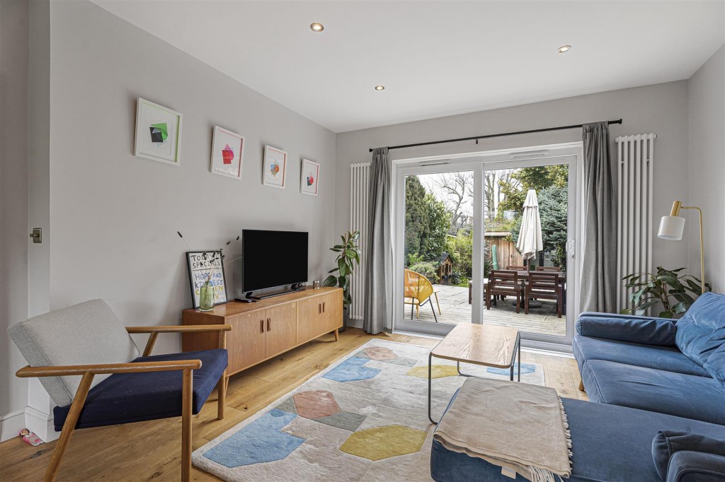 Epsom Road, Leyton, London, E10