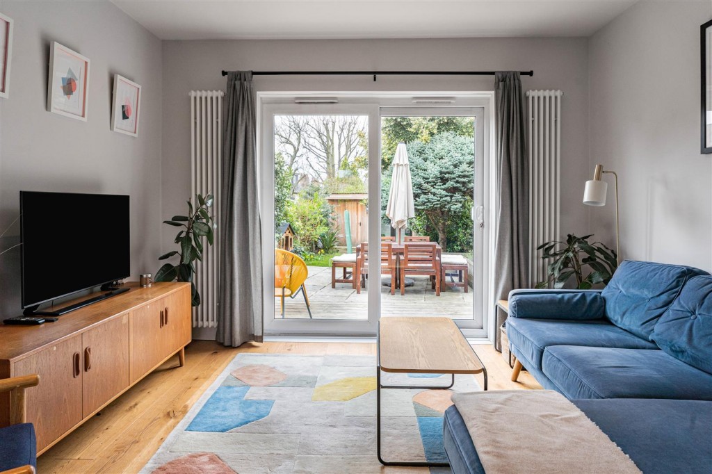 Epsom Road, Leyton, London, E10