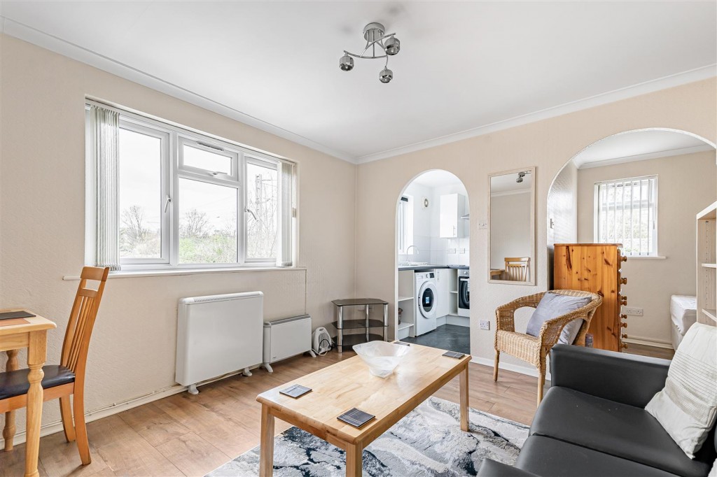 Greenacre Gardens, Walthamstow, London, E17