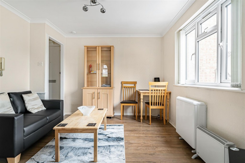 Greenacre Gardens, Walthamstow, London, E17