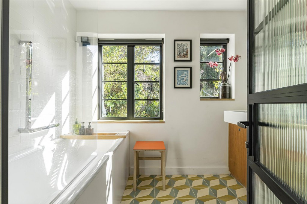 Tower Hamlets Road, Walthamstow, London, E17