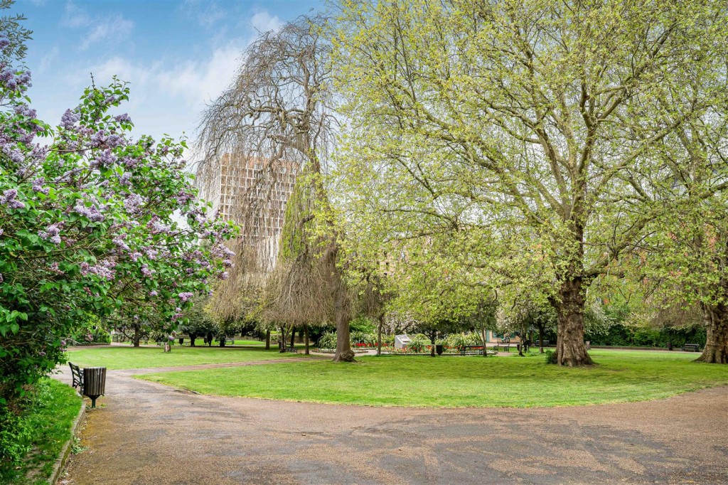 Bloomfield Court, Brisbane Road, Leyton, London, E10