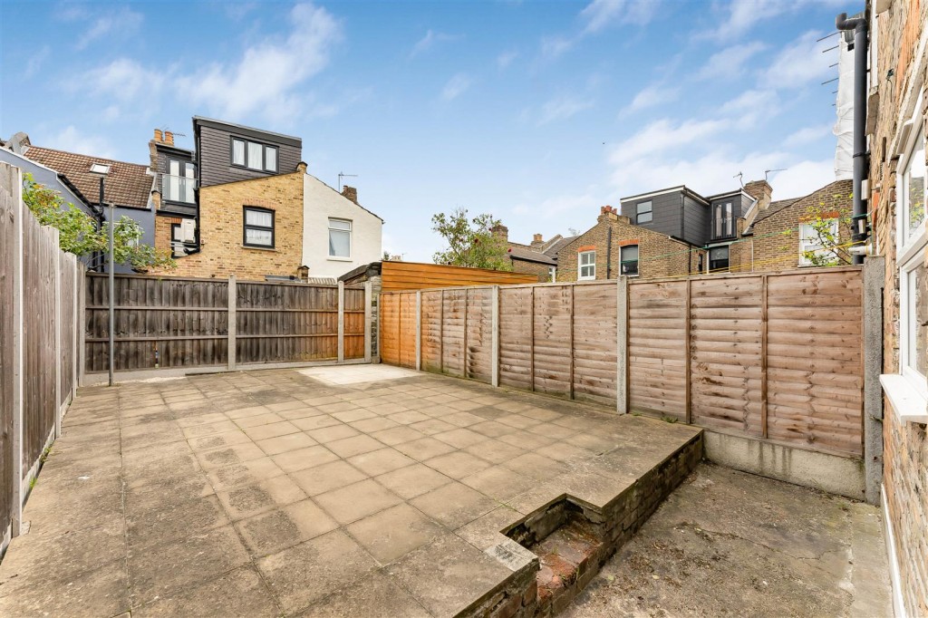 Borwick Avenue, Walthamstow, London, E17