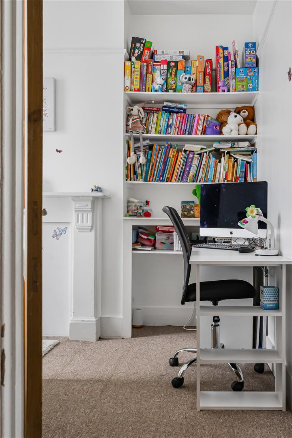 Knotts Green Road, Leyton, London, E10