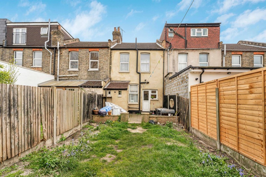 Knotts Green Road, Leyton, London, E10