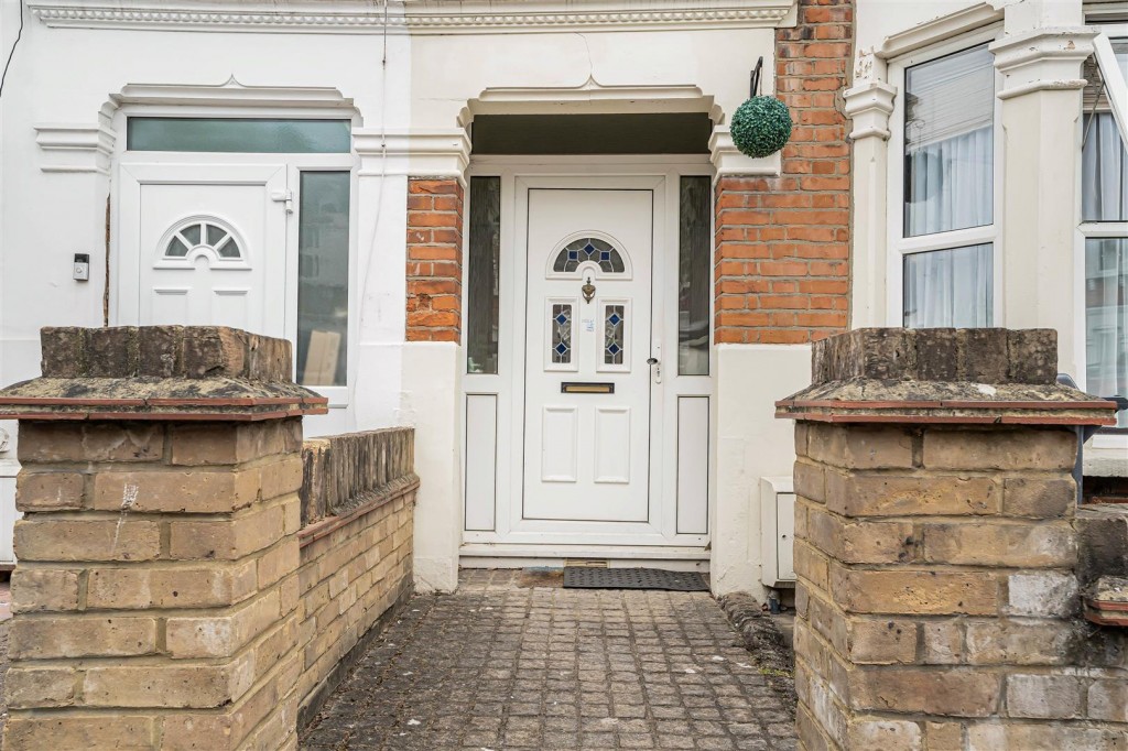 Knotts Green Road, Leyton, London, E10