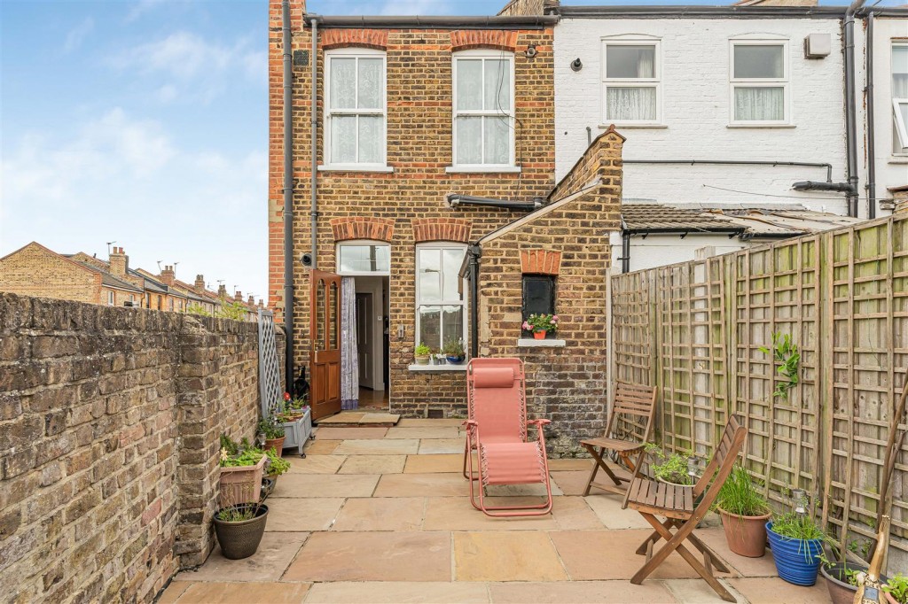 Century Road, Walthamstow, London, E17