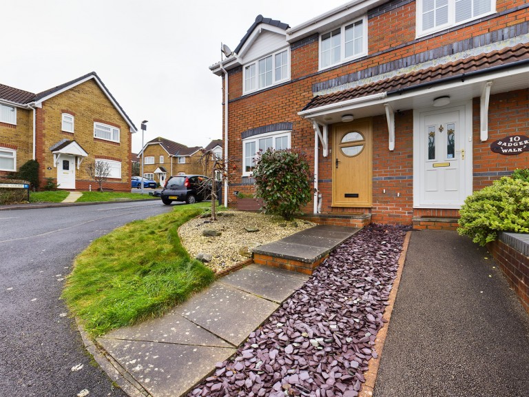 Badgers Walk Vinegar Hill, Undy