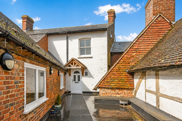 Loes Alley, Alton, Hampshire
