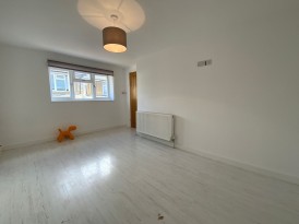 Lane End Road, High Wycombe, HP12