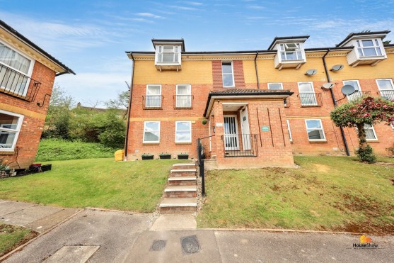 Lower Furney Close, High Wycombe, HP13