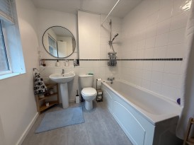 Hornbeam Way, Weston Turville, HP22