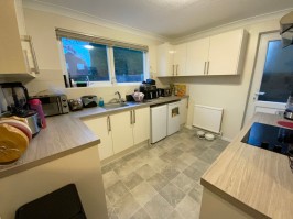 Bronte Close, Aylesbury, HP19