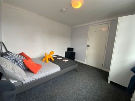 Fairfax Crescent, Aylesbury, HP20