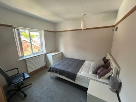 London Road, High Wycombe, HP11