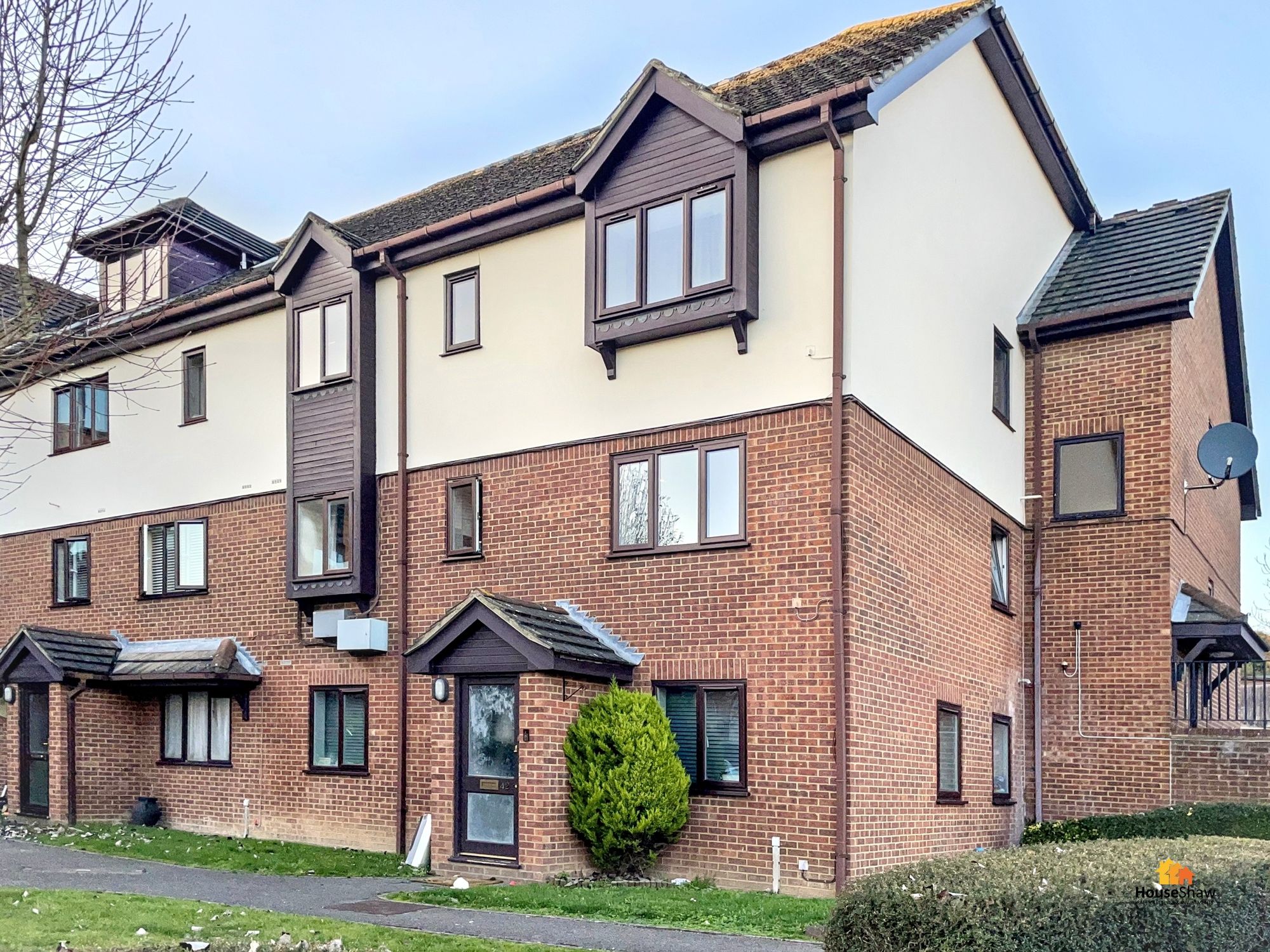 Totteridge Avenue, Sovereign Court Totteridge Avenue, HP13