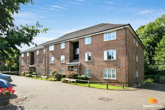 Waterside, Lordsmill Court Waterside, HP5