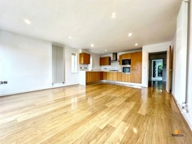 Station Road, Beaconsfield, HP9