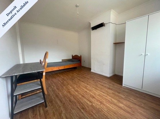 Plym Close, Aylesbury, HP21
