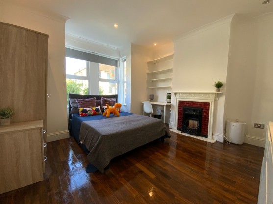 Rosebery Avenue, High Wycombe, HP13
