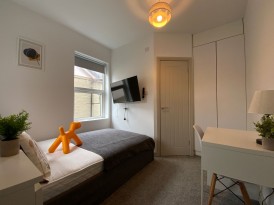 Roberts Road, High Wycombe, HP13