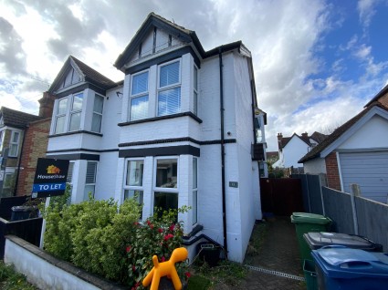 13 Rosebery Avenue, High Wycombe, HP13