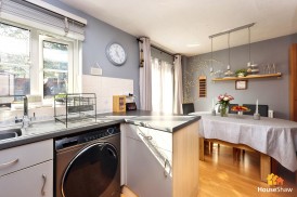 Vanguard Close, High Wycombe, HP12