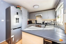 Vanguard Close, High Wycombe, HP12