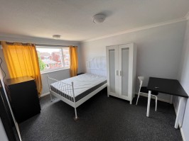 Fairfax Crescent, Aylesbury, HP20