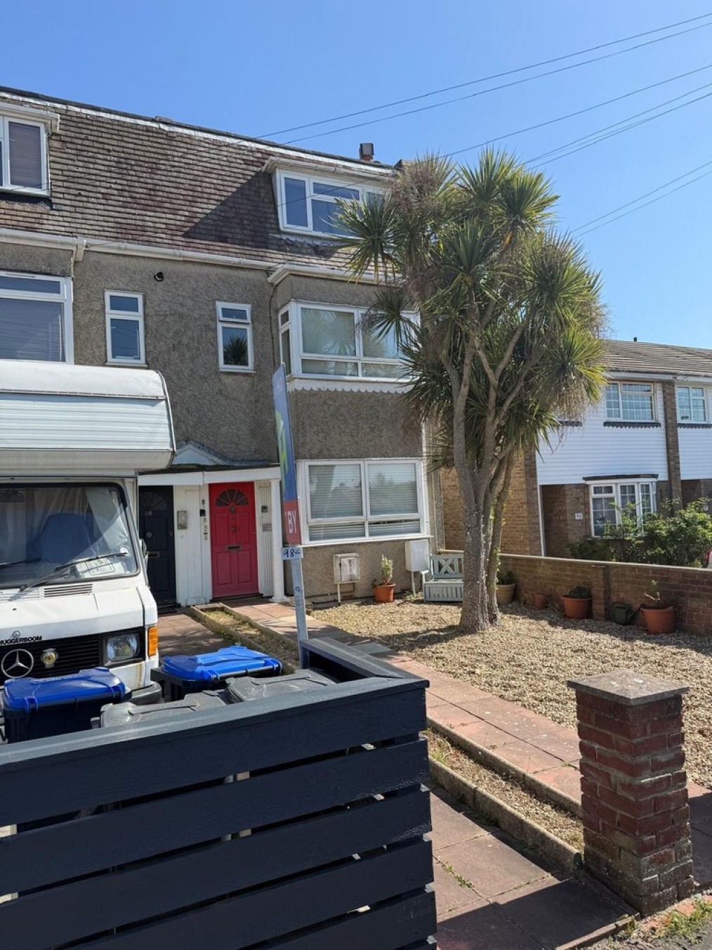 Cross Road, Southwick