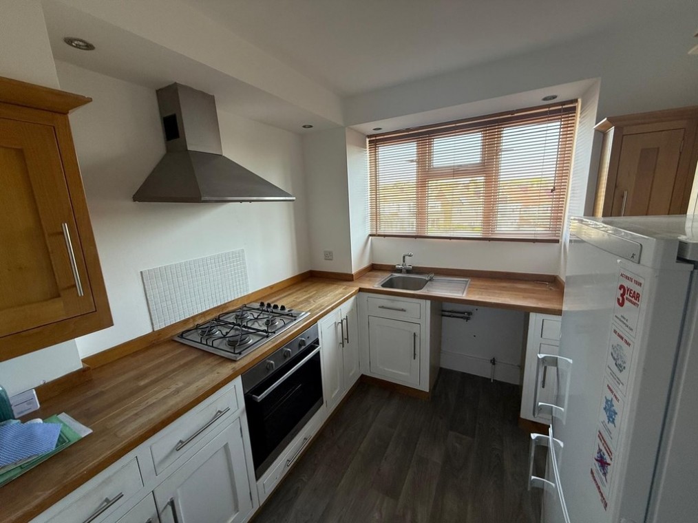 Cross Road, Southwick