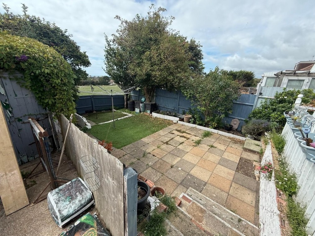 Holmbush Way, Southwick