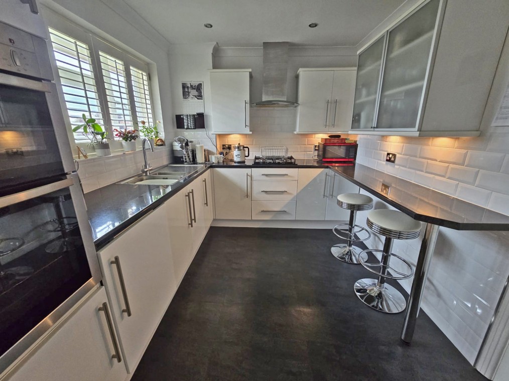 Meadway Court, Southwick